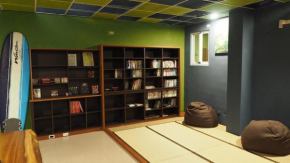  17 years old coffee hostel  Тайдун